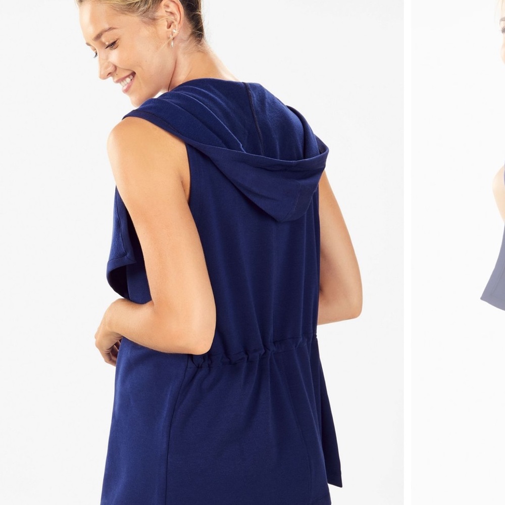 Fabletics L Hannah Vest in rich navy/royal blue